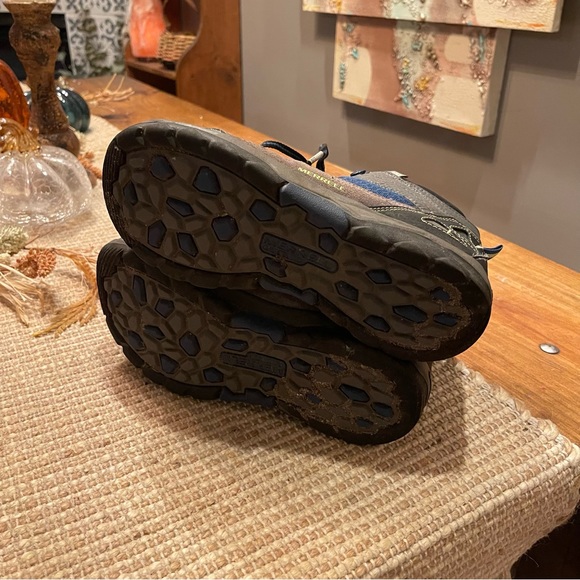 ❤️4 for $25 Merrell  hiking boot. Youth 6 women’s 7/7.5 - Picture 4 of 8